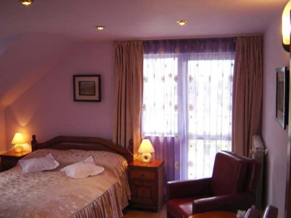 Hotel Cosmos คัมพูลุง โมลโดเวเนสค์ ห้อง รูปภาพ